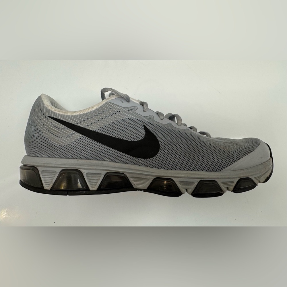 Nike Men's Tailwind 6 Gray Running Shoes